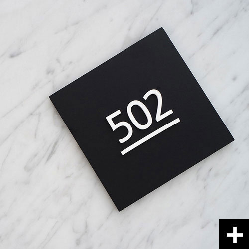 심플하고 예쁜 호실판 디자인 브랜드 502의 99 제품입니다.